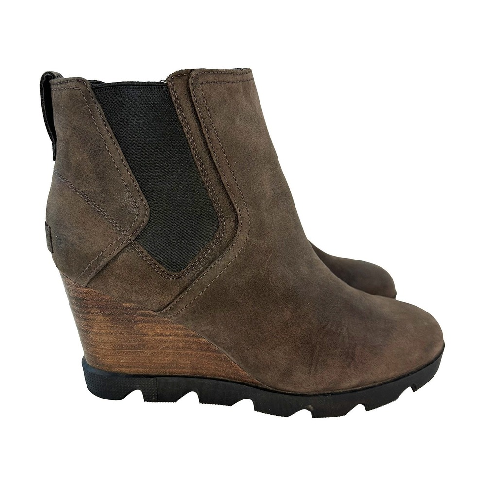 SOREL Joan Uptown Chelsea Leather Wedge Boot • 9.5 • chocolate brown